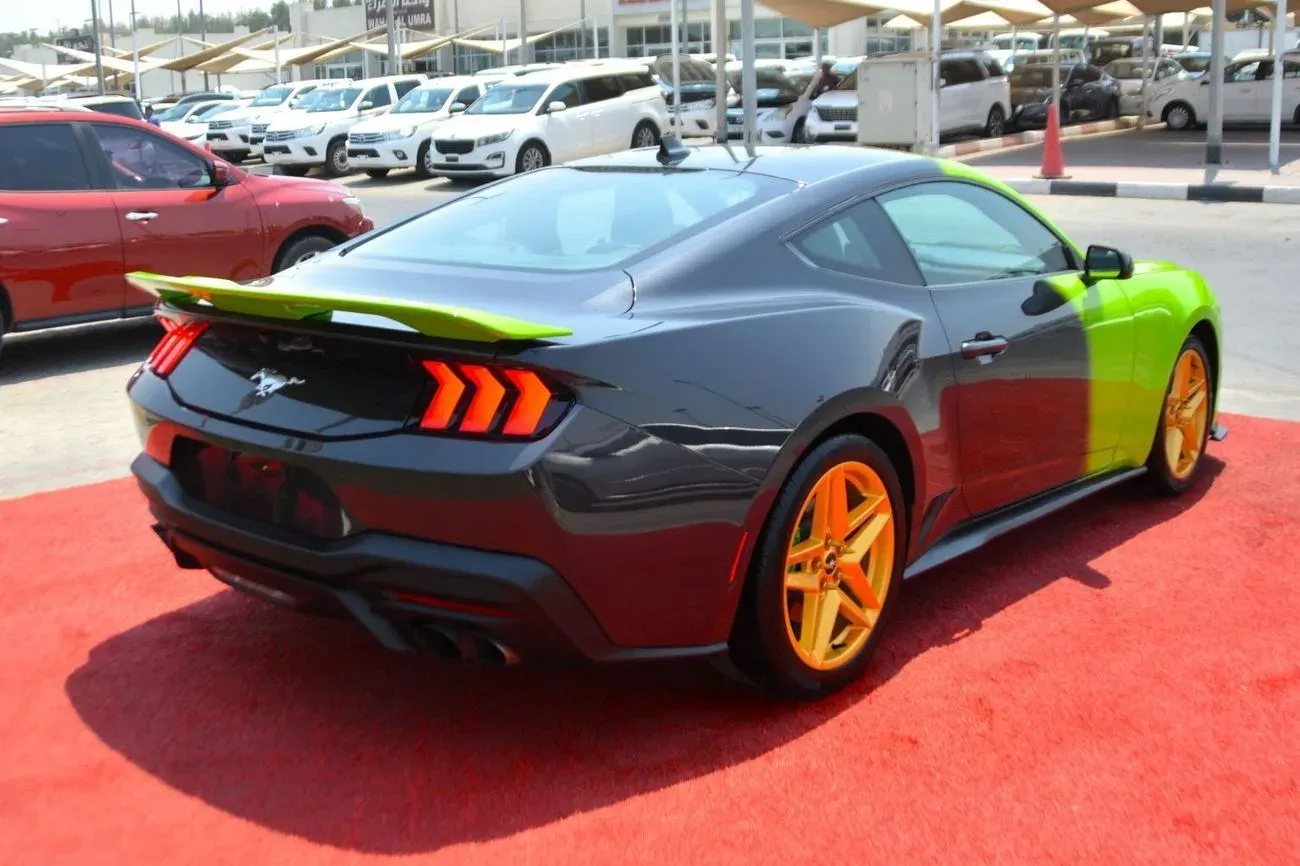 Ford Mustang 2024