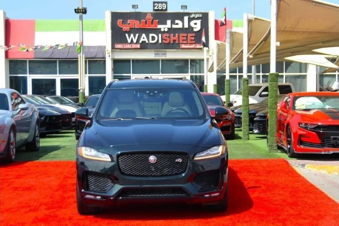 Jaguar F-Pace