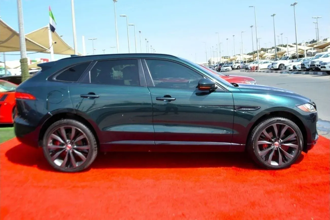 Jaguar F-Pace