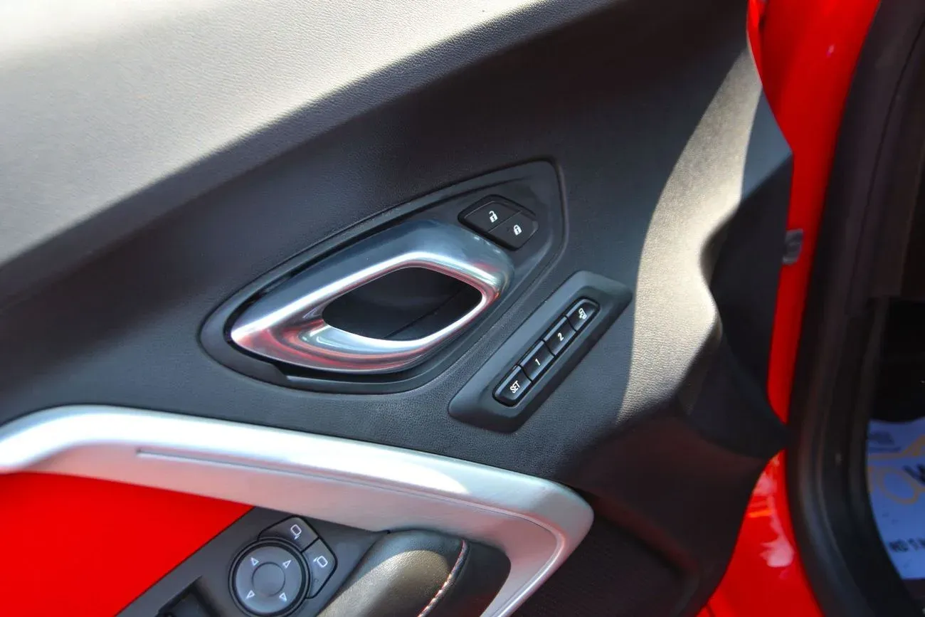 Chevrolet Camaro 2021