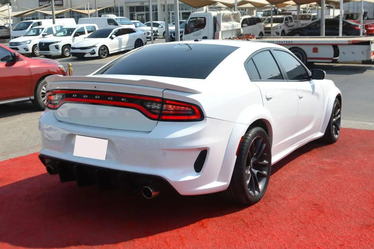 Dodge Charger 2020