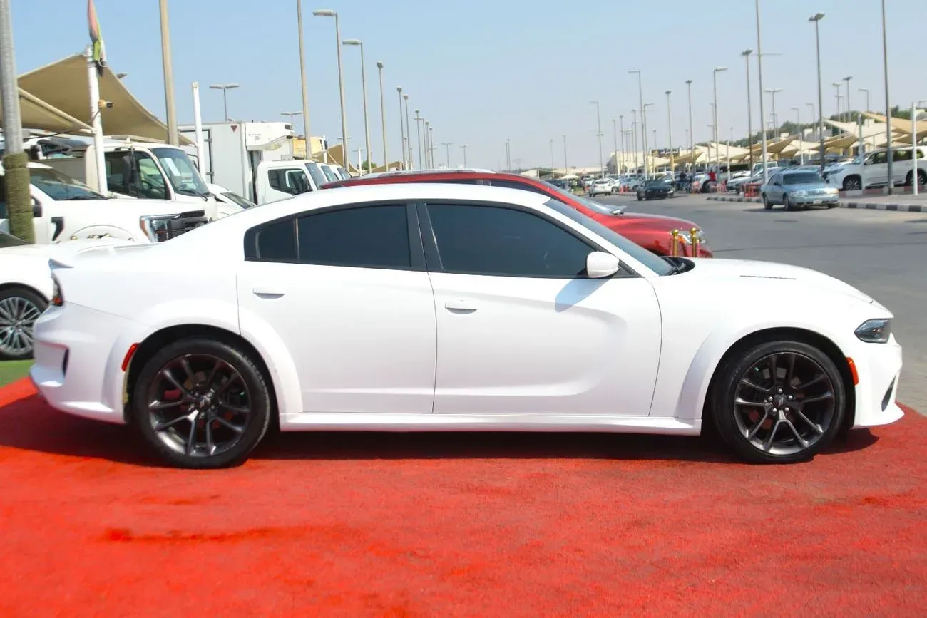 Dodge Charger 2020