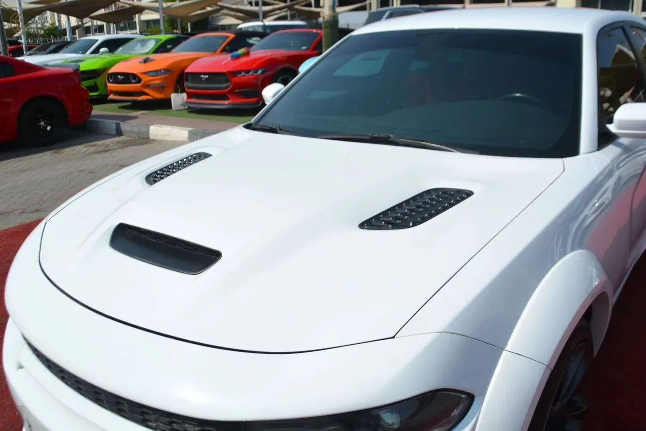 Dodge Charger 2020