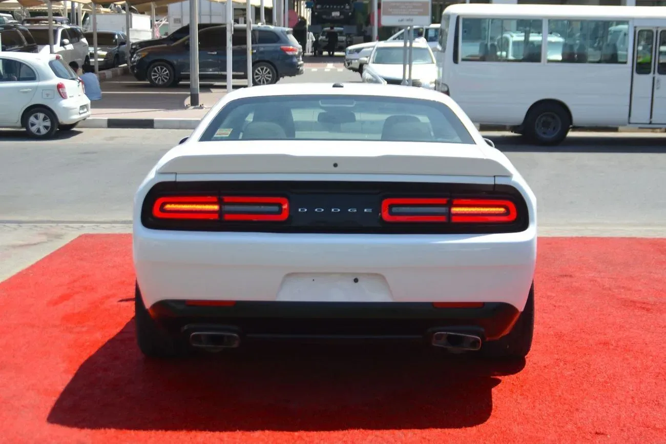 Dodge Challenger 2021