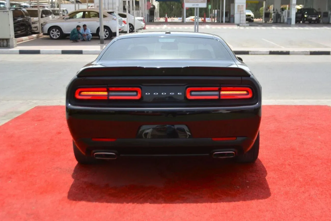 Dodge Challenger 2021