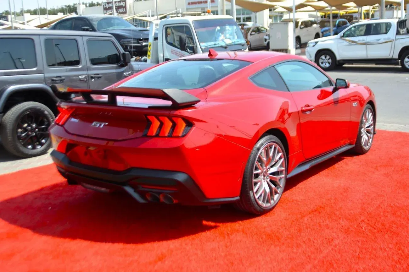Ford Mustang 2024