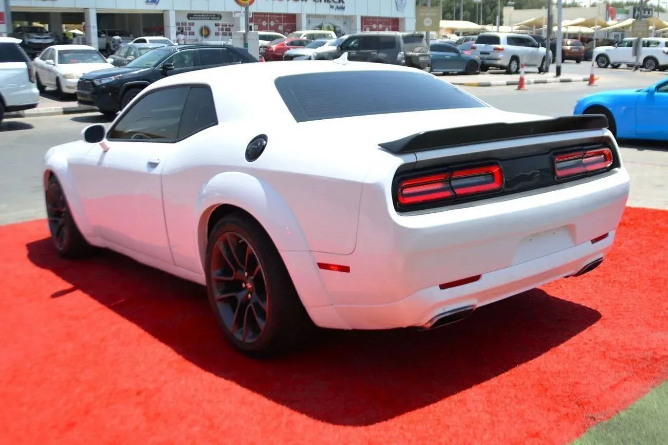 Dodge Challenger 2020