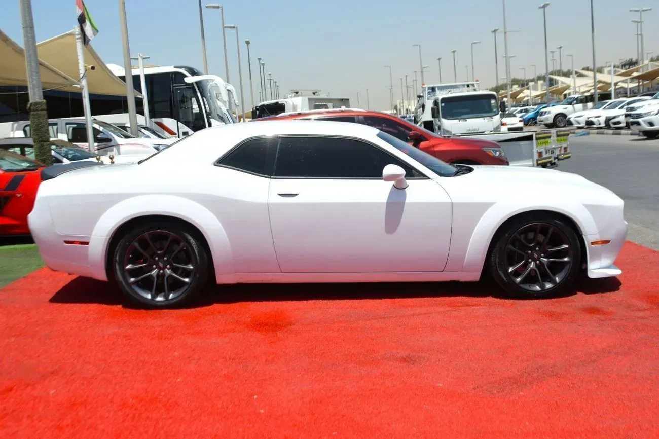 Dodge Challenger 2020