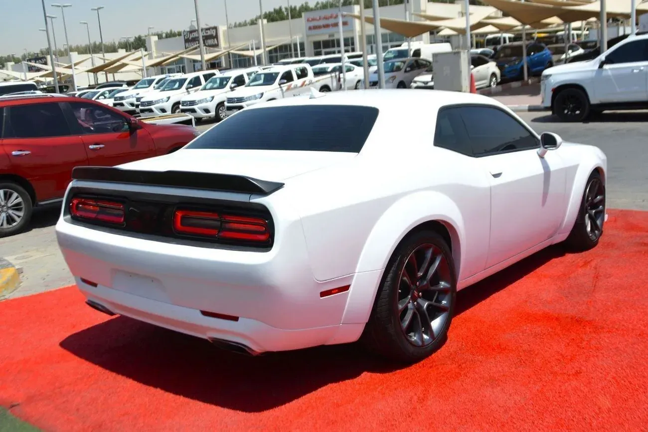 Dodge Challenger 2020