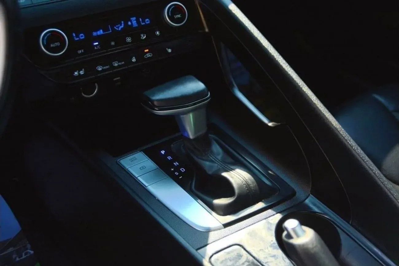 Hyundai Elantra 2021