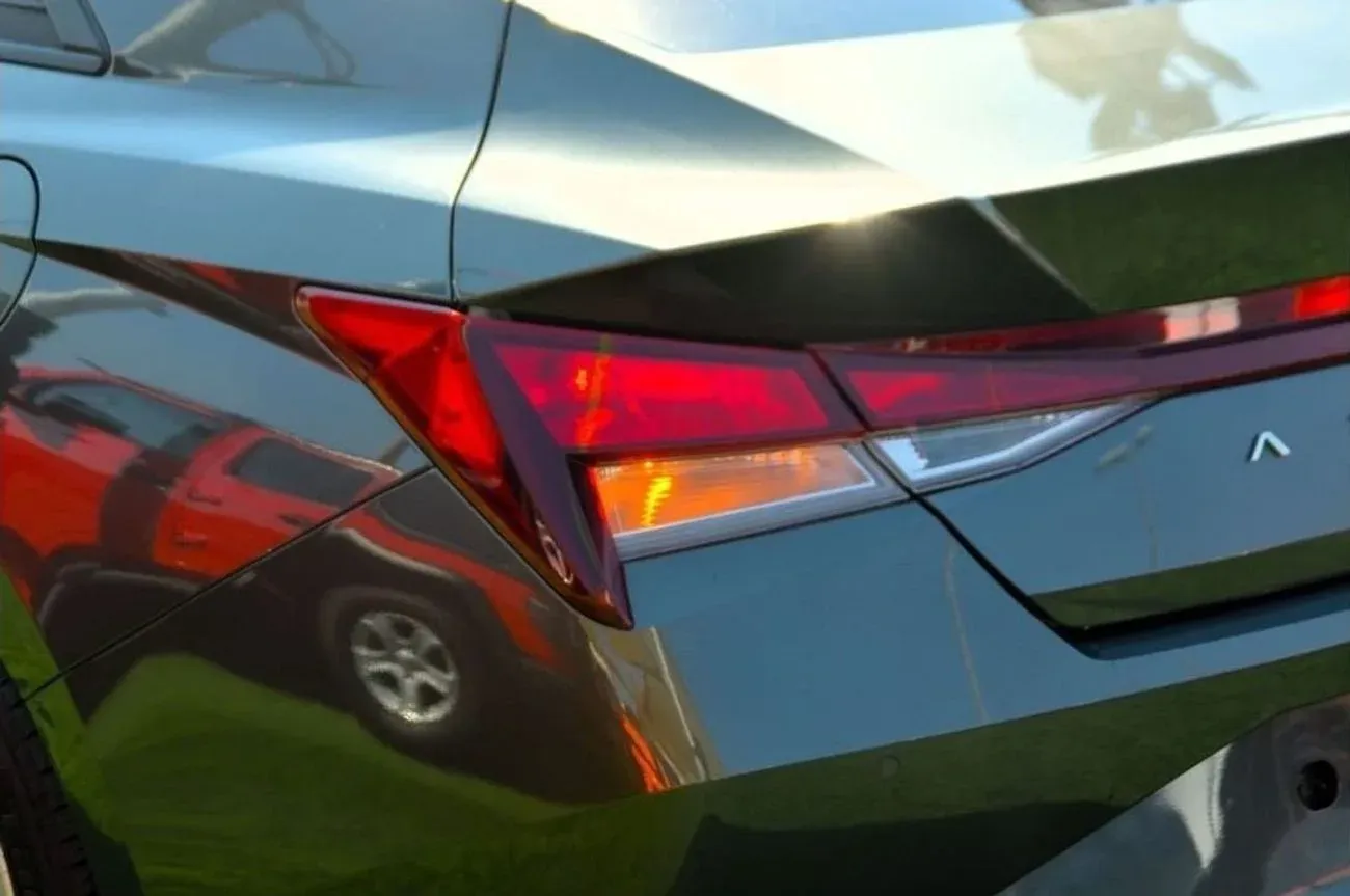 Hyundai Elantra 2021