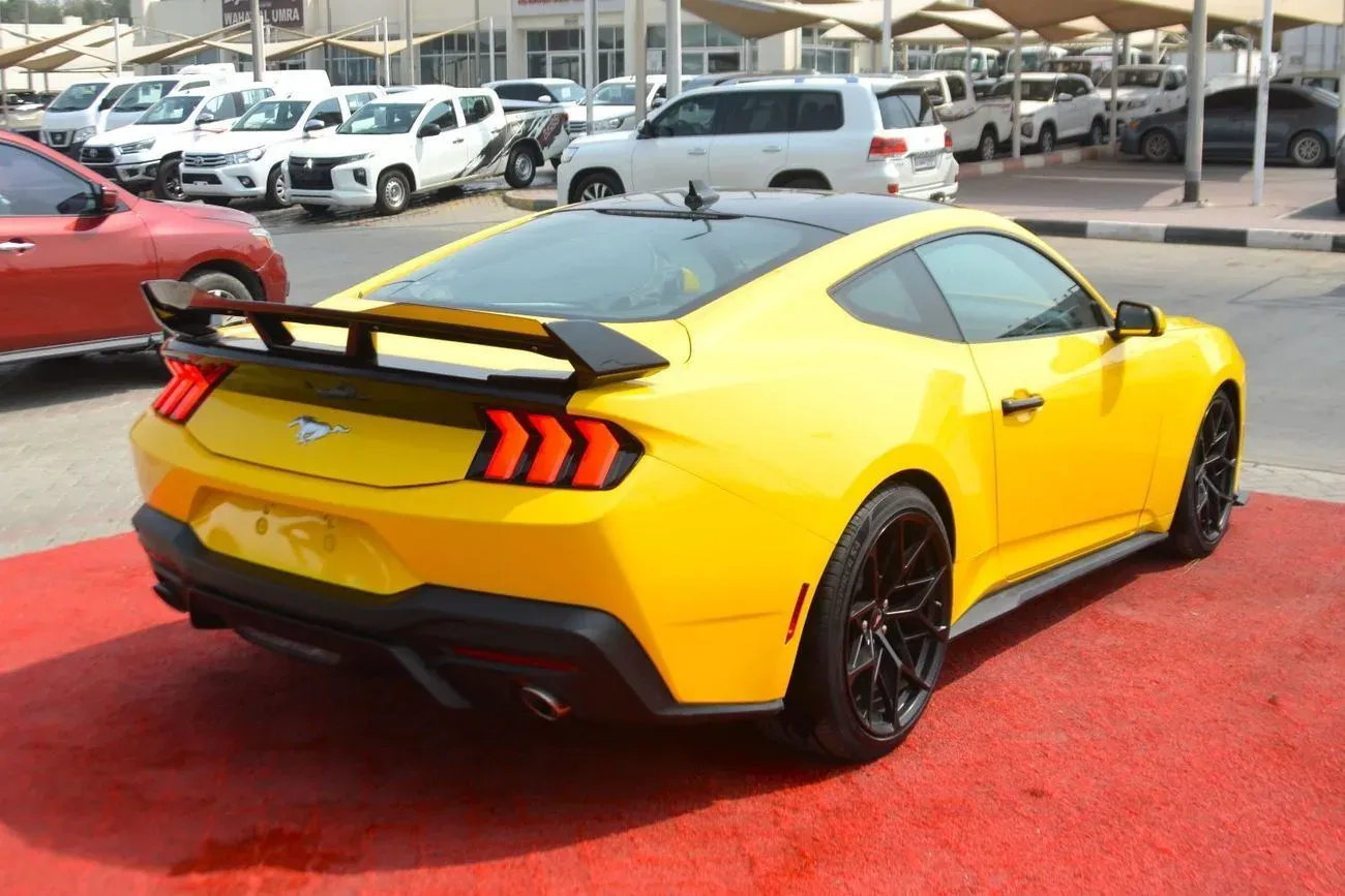 Ford Mustang 2024
