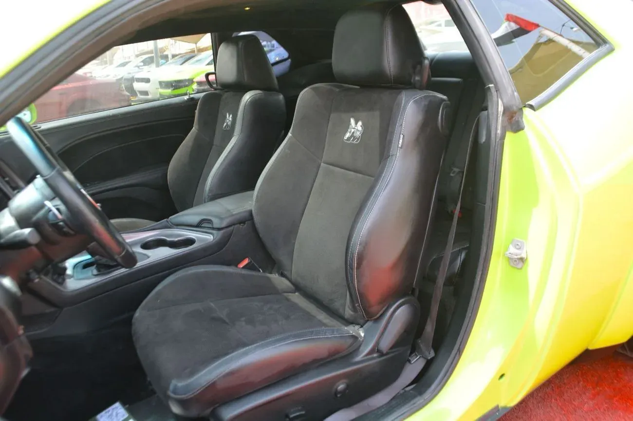 Dodge Challenger