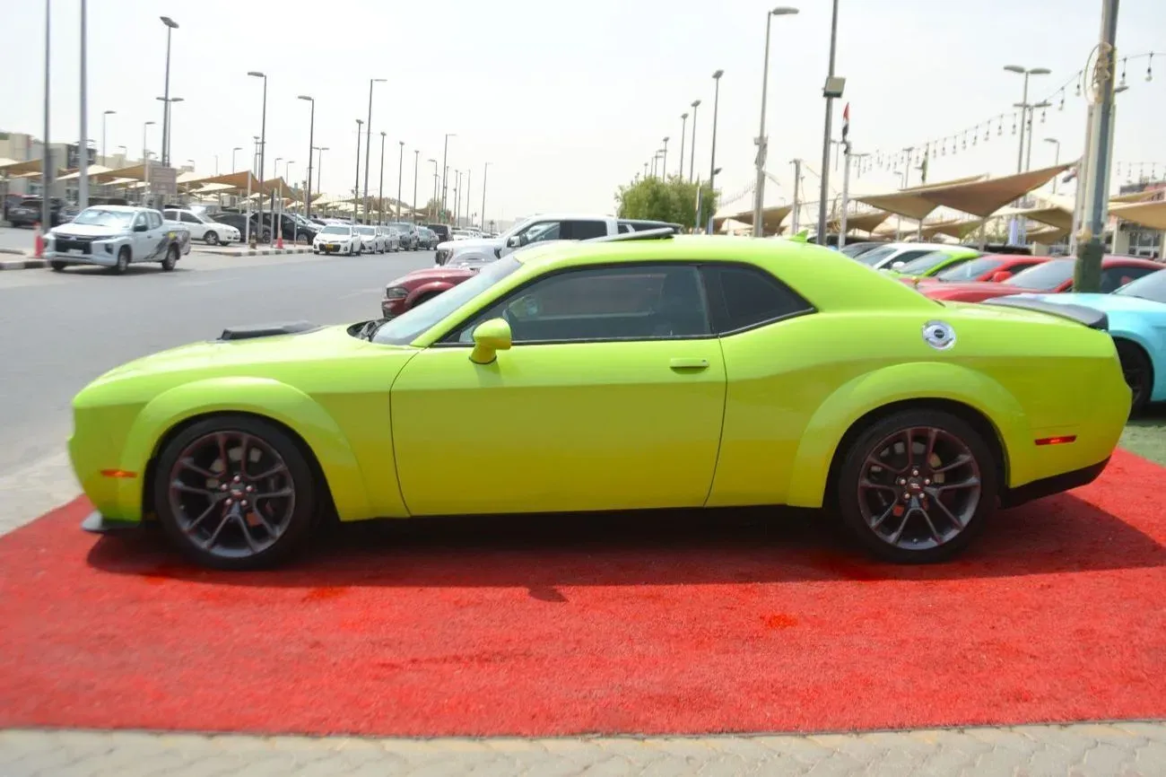 Dodge Challenger