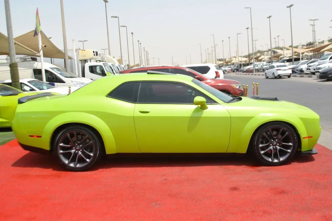 Dodge Challenger
