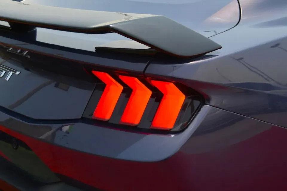 Ford Mustang 2024 — photo 9