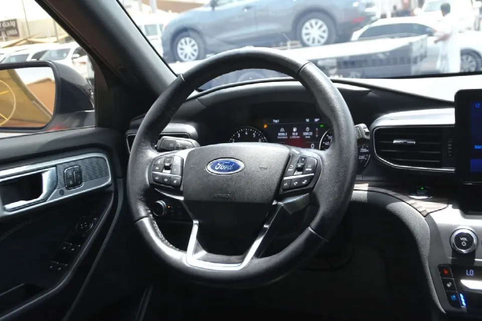 Ford Explorer 2020 — фото 16