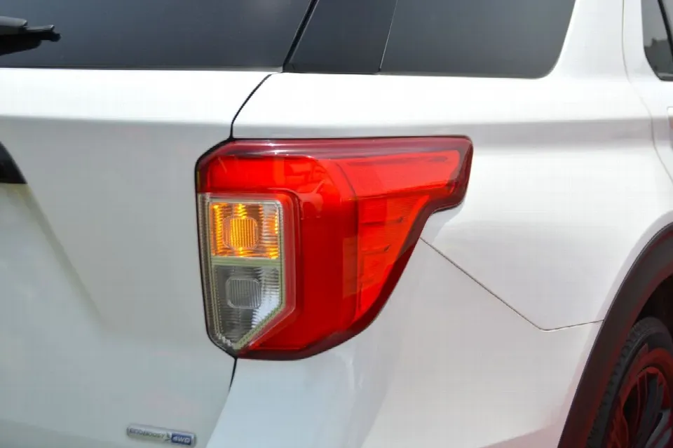 Ford Explorer 2020 — фото 11