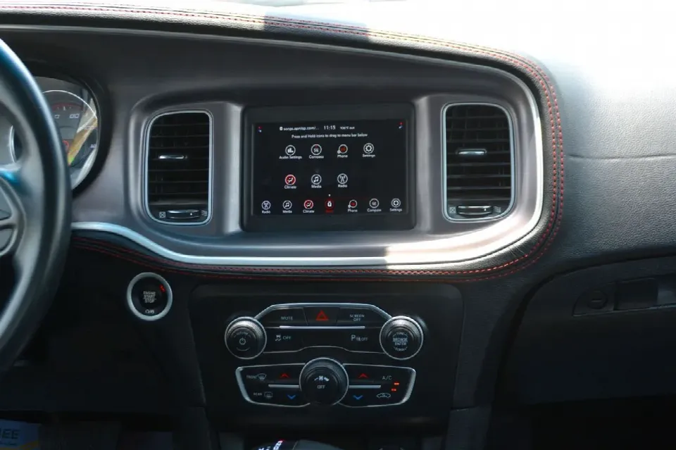 Dodge Charger 2022 — photo 16