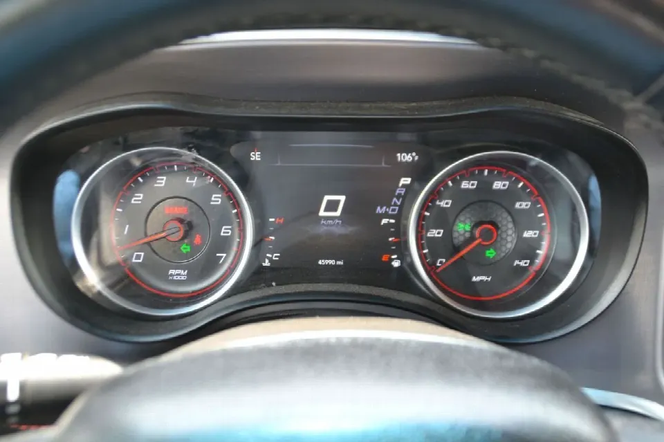Dodge Charger 2022 — photo 13