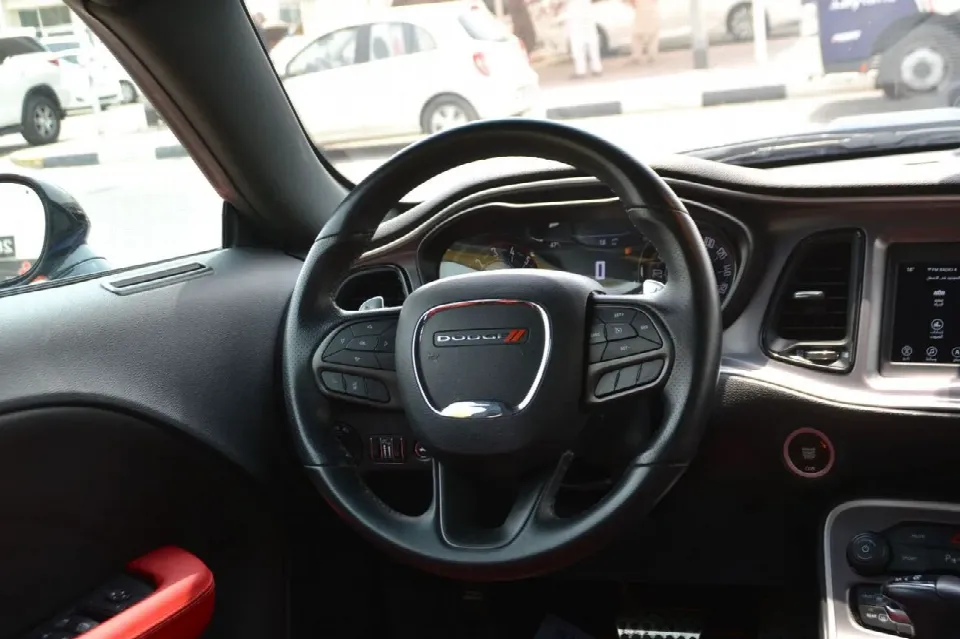 Dodge Challenger 2022 — الصورة 10