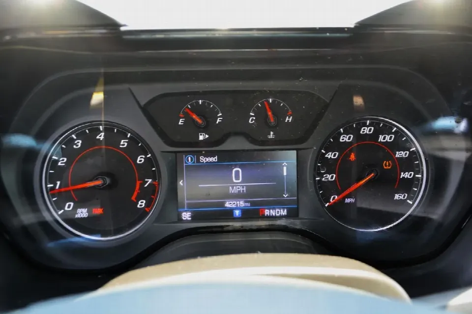 Chevrolet Camaro — photo 16