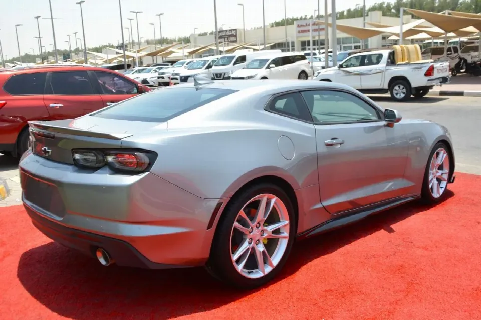 Chevrolet Camaro — photo 10