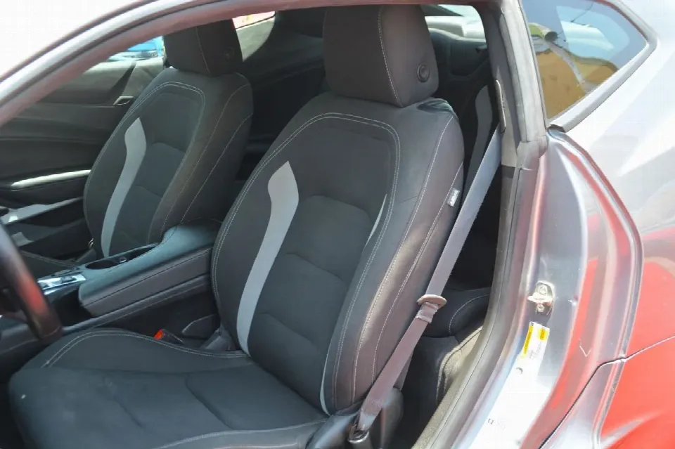 Chevrolet Camaro — photo 17