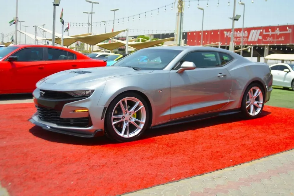 Chevrolet Camaro — photo 2