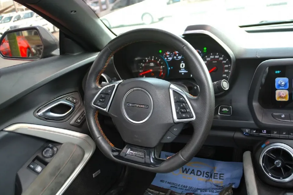 Chevrolet Camaro — photo 13