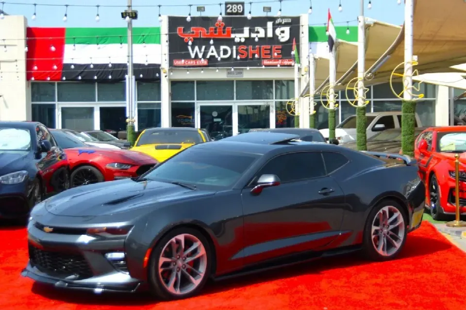 Chevrolet Camaro — photo 1