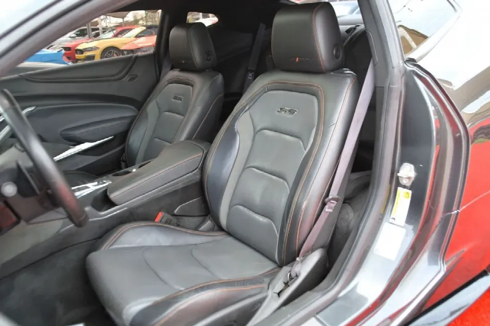 Chevrolet Camaro — photo 9