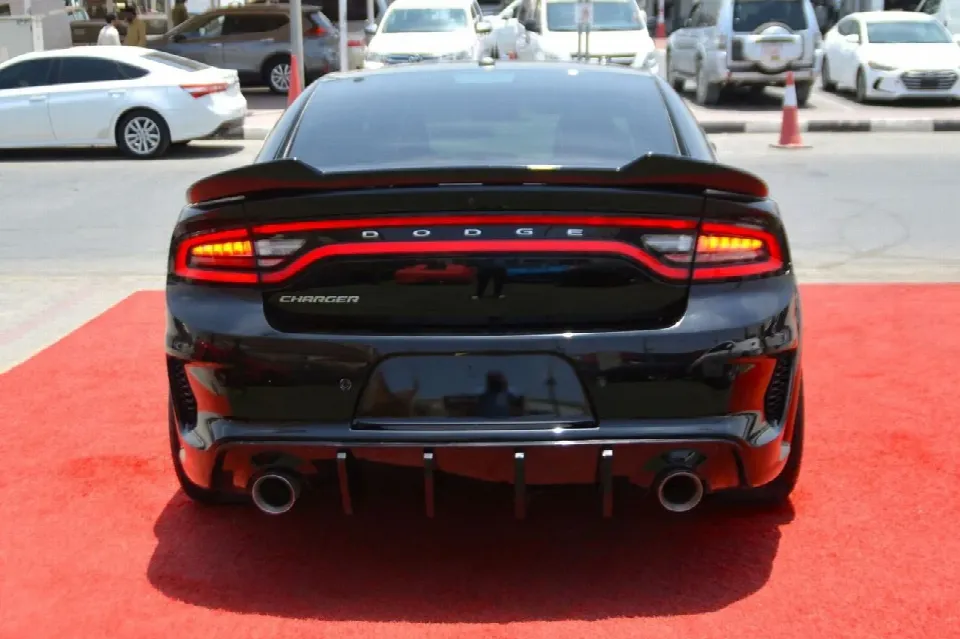 Dodge Charger — photo 6