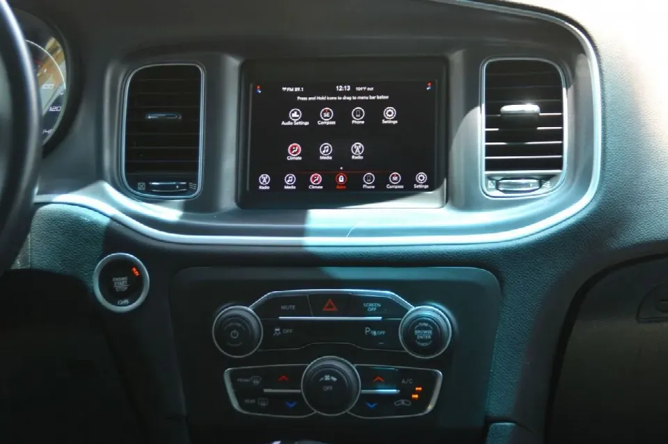 Dodge Charger — photo 14
