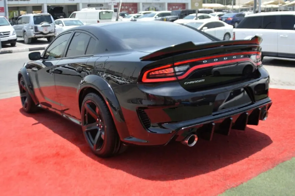 Dodge Charger — photo 5