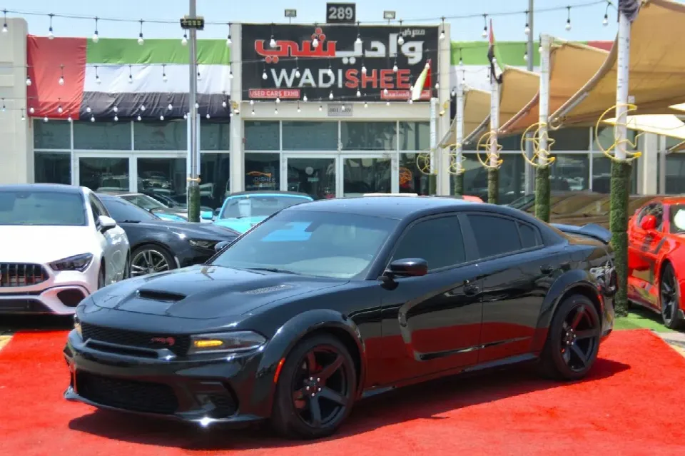 Dodge Charger — photo 1