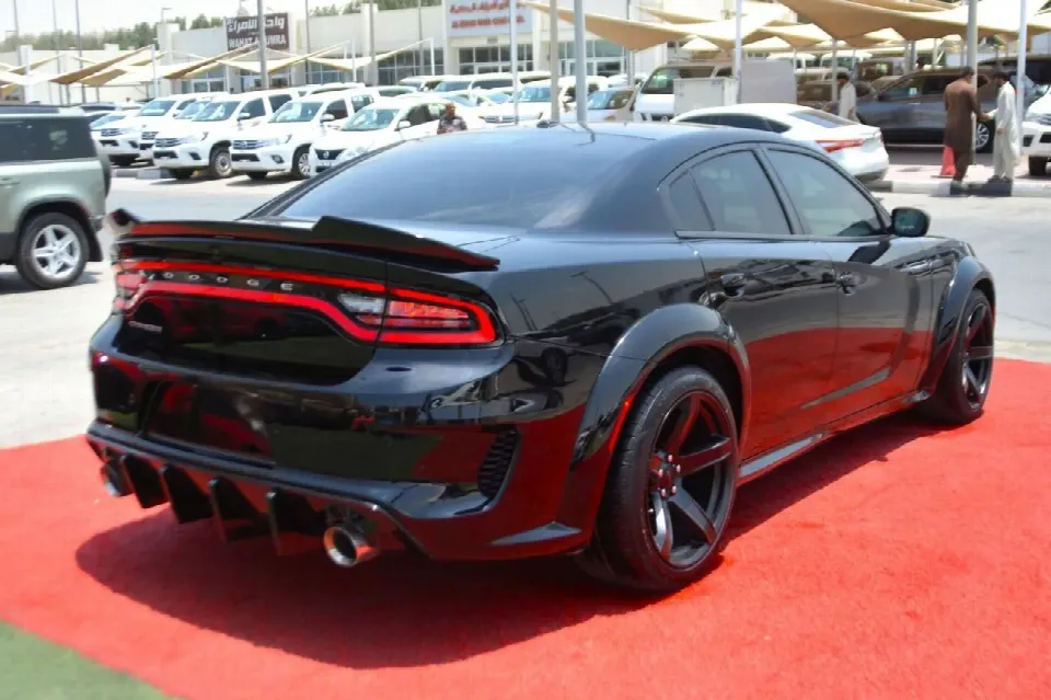 Dodge Charger — photo 4