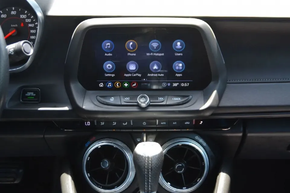 Chevrolet Camaro — photo 10