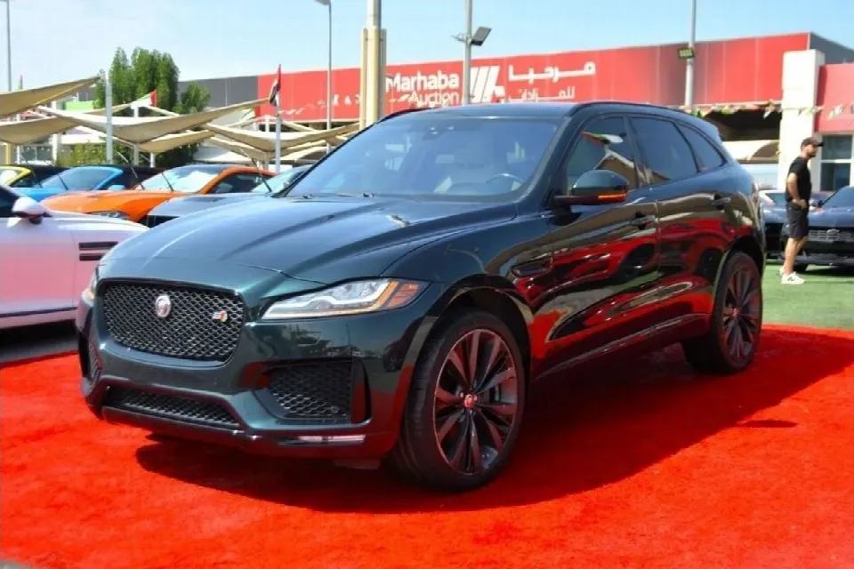 Jaguar F-Pace — photo 4