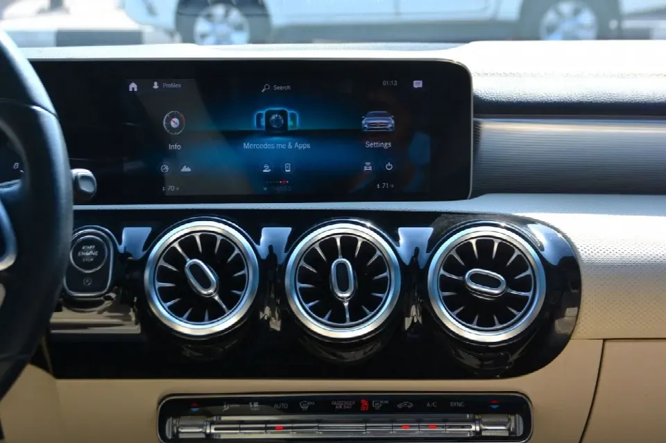 Mercedes-Benz CLA 250 2020 — الصورة 9