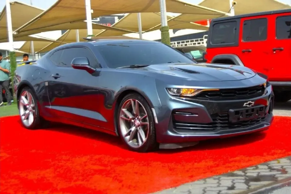 Chevrolet Camaro 2019 — photo 3