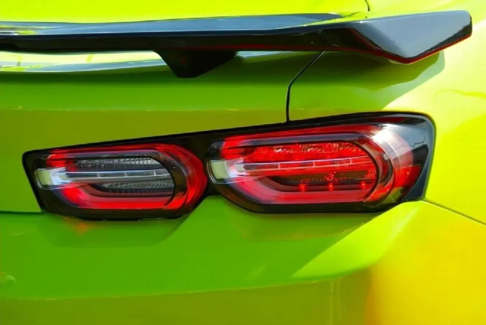 Chevrolet Camaro — photo 14