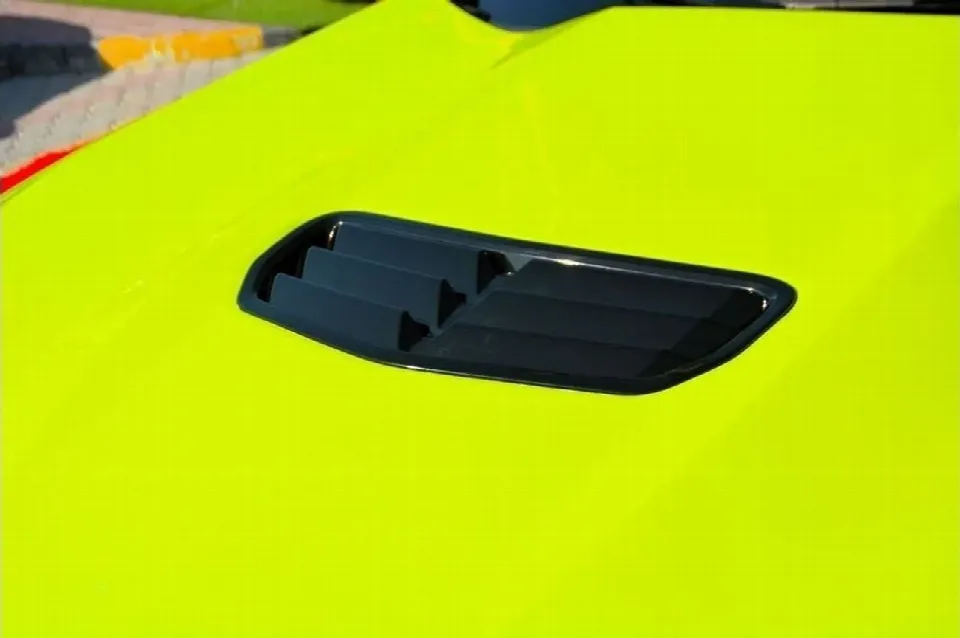 Chevrolet Camaro — photo 13