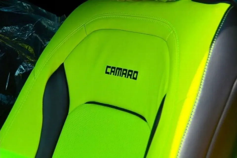 Chevrolet Camaro — photo 9