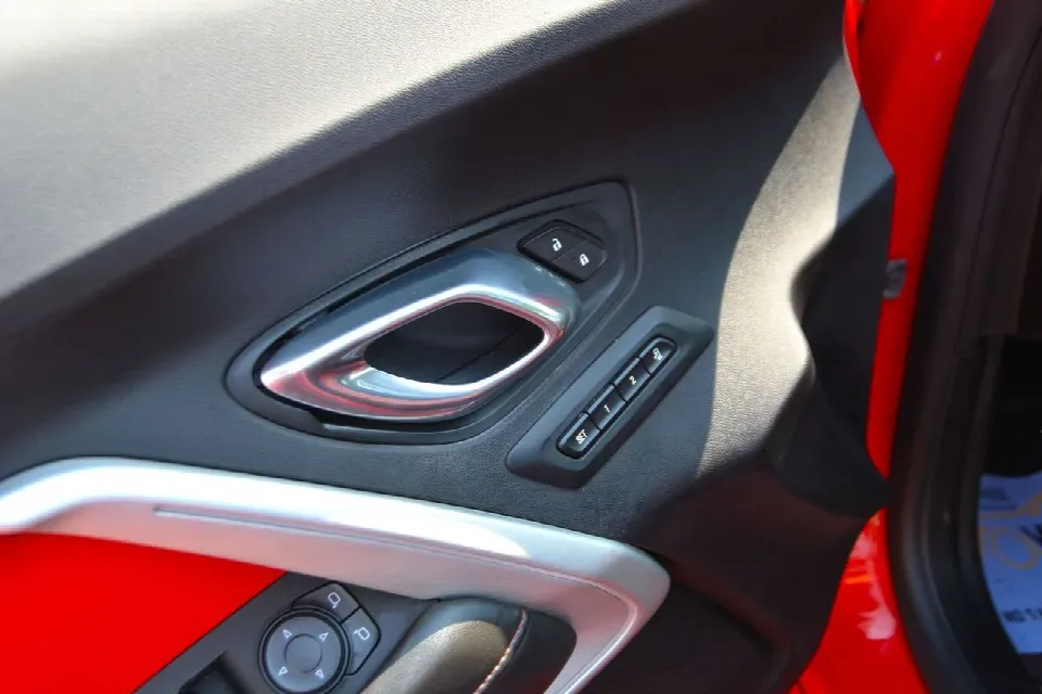 Chevrolet Camaro 2021 — الصورة 20