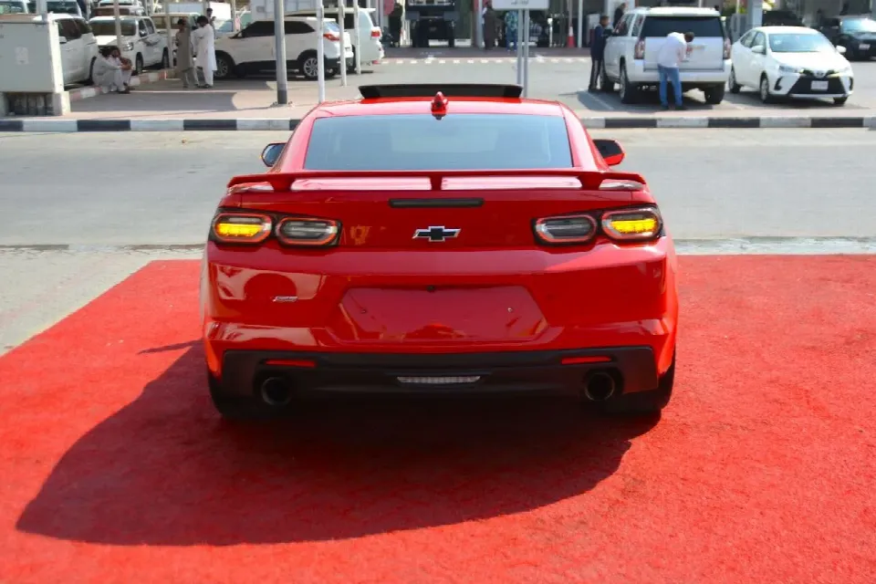 Chevrolet Camaro 2021 — الصورة 7