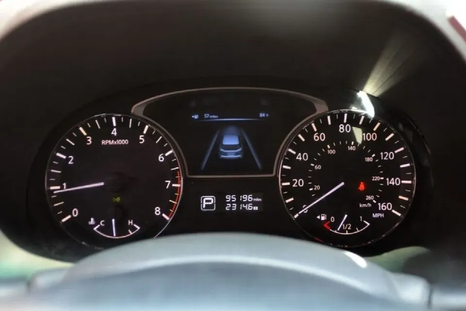 Nissan Pathfinder 2017 — photo 12