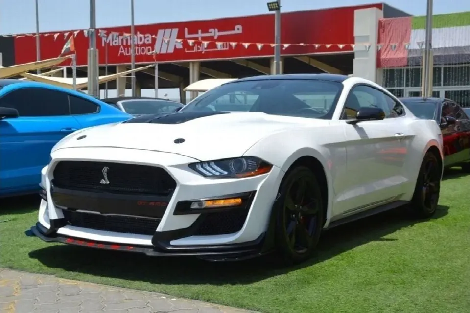 Ford Mustang — photo 3