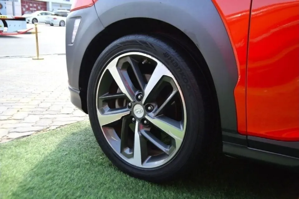 Hyundai Kona 2018 — photo 18