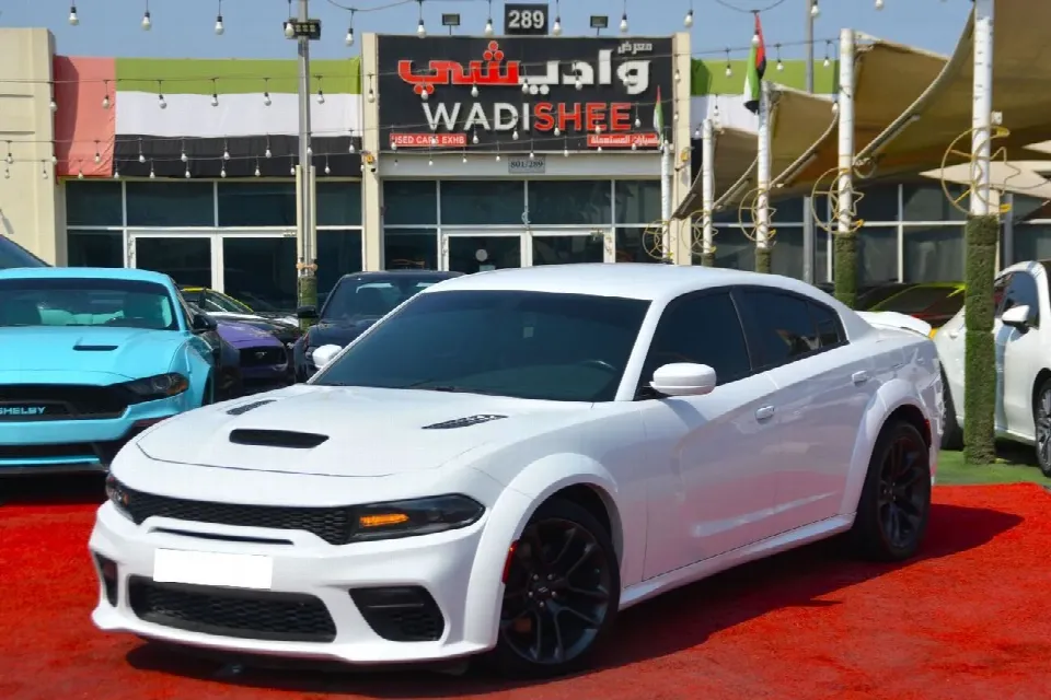 Dodge Charger 2020 — photo 1